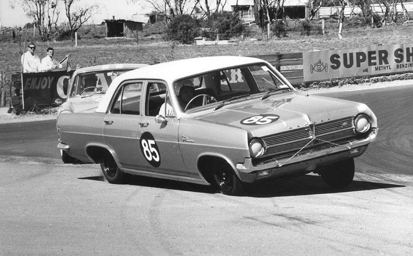 11203169_826458400770405_719943861299499